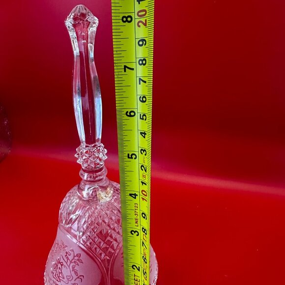 CRYSTAL DINNER BELL THOMCO COLLECTION ETCHED DEER FAMILY 24% LEAD CRISTAL - Picture 6 of 7